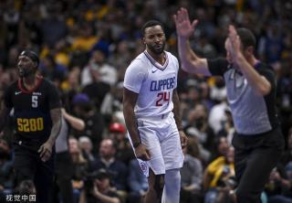 对费内巴切 对费内巴切